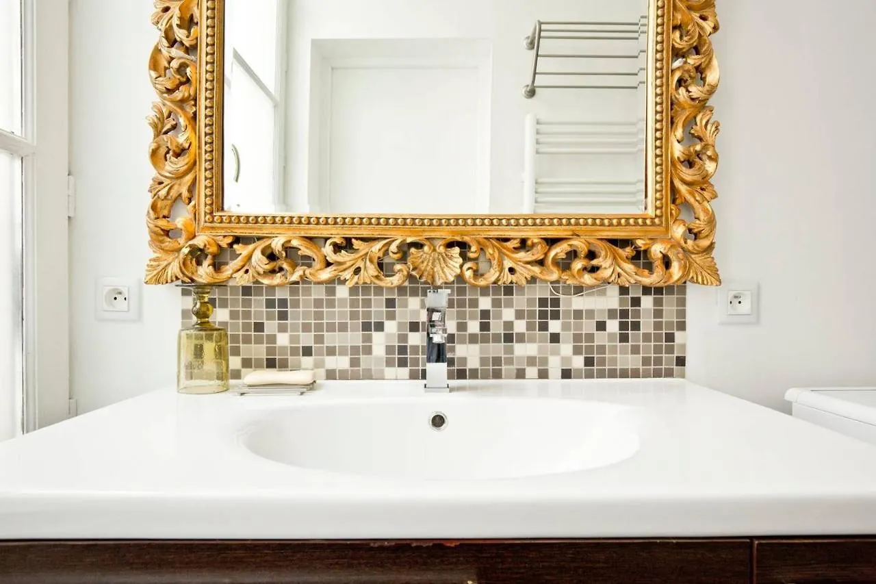 Romantic Apartment Close To Le Marais Párizs